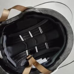 Casque vélo ou trottinette urbain avec visière