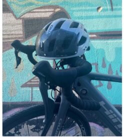 Casque vélo VTT avec visière et LED