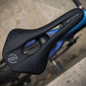 Selle de Vélo en Carbone Ultra-Légère Haute Performance