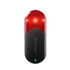 Feu arrière vélo radar avec détection jusqu’à 140 m, éclairage 220°, 7 modes, alerte freinage et connectivité ANT+ / Bluetooth. Autonomie 40 h, IP67, 64 g. Sécurité active jour et nuit pour vos sorties vélo.